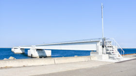 クルーズ船対応施設の連絡橋が完成　稚内港末広地区