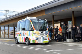 道内初、自動運転バスの定常運行開始　上士幌町